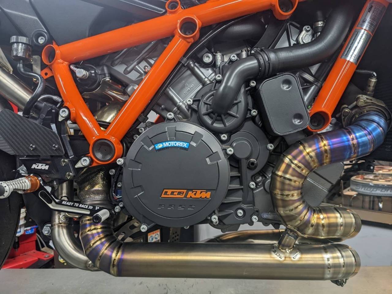 【Austin Racing フルエキマフラー装着‼️】 KTM 1290 SUPER DUKE R EVO