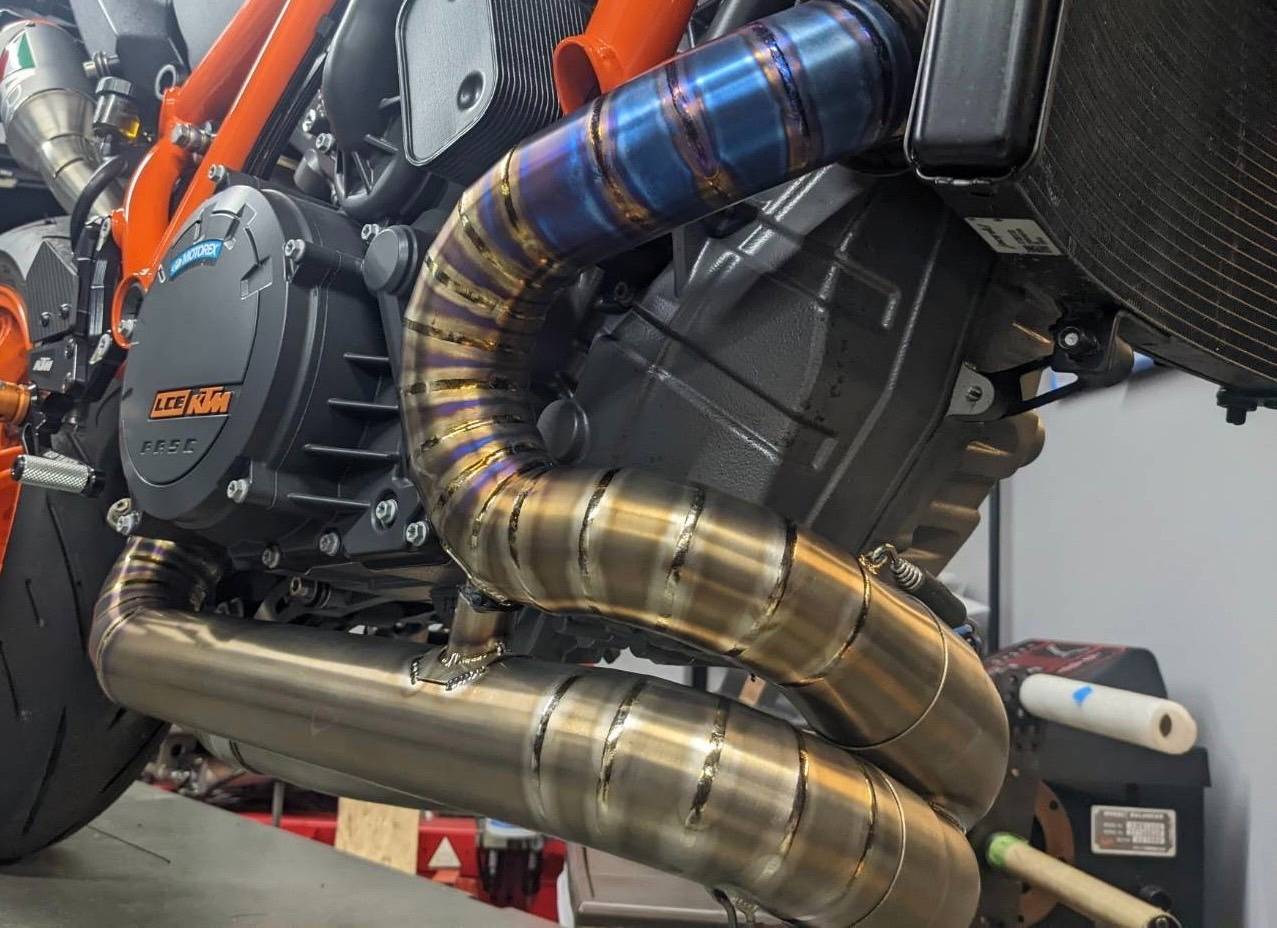 【Austin Racing フルエキマフラー装着‼️】 KTM 1290 SUPER DUKE R EVO