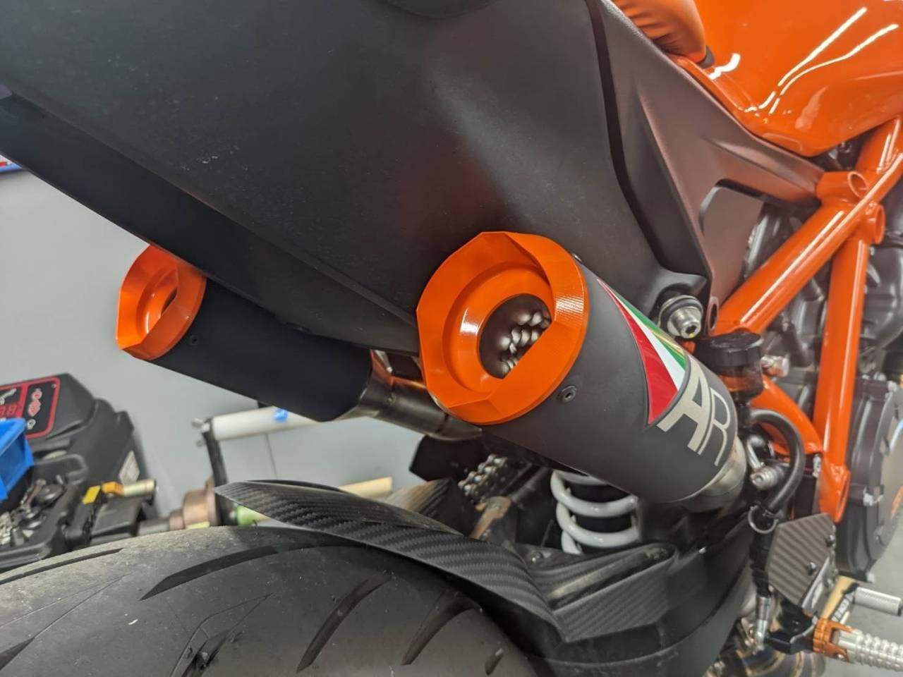 んがカーボ KTM 1290SuperDukeR用Austin Racingマフラー NqUrw